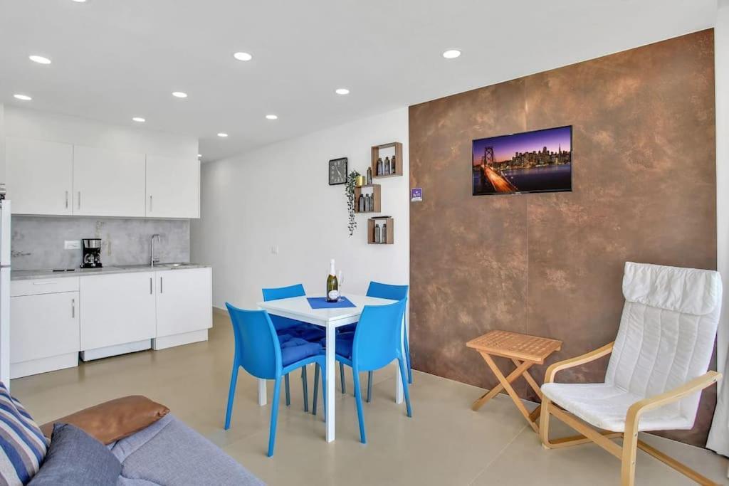 Apartment Studio In Torres Del Sol Griffin Near The Beach